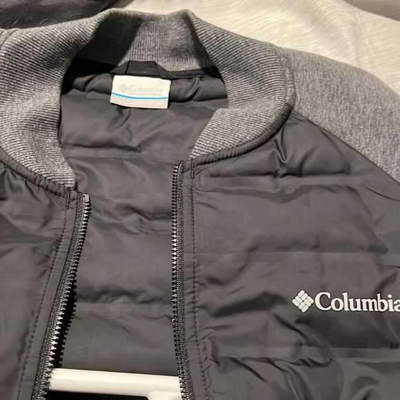 Columbia - Picture 3 of 4